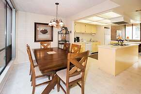 Park Avenue Standard 2 Bedroom Condominiums