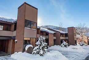 Park Avenue Standard 2 Bedroom Condominiums