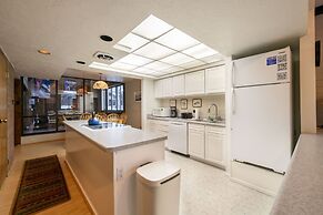 Park Avenue 2 Bedroom Condominiums - Sleeps 8