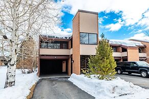 Park Avenue 2 Bedroom Condominiums - Sleeps 8