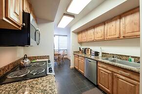 Park Avenue 2 Bedroom Condominiums - Sleeps 8