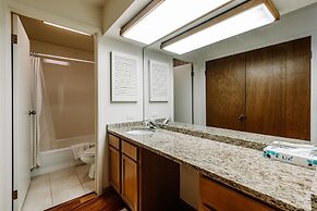 Park Avenue 2 Bedroom Condominiums - Sleeps 8