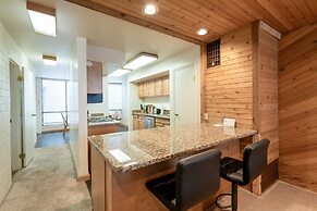 Park Avenue 2 Bedroom Condominiums - Sleeps 8