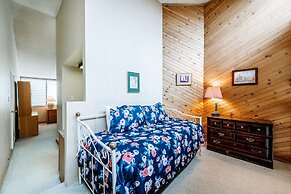 Park Avenue 2 Bedroom Condominiums - Sleeps 8