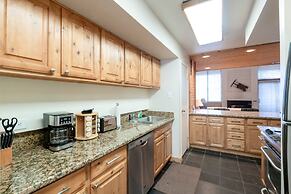 Park Avenue 2 Bedroom Condominiums - Sleeps 8