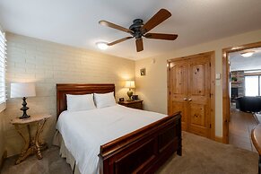 Park Avenue 1 Bedroom Condominiums