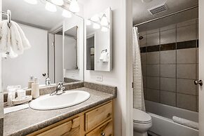 Park Avenue 1 Bedroom Condominiums