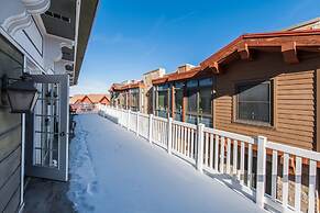 Resort Plaza Condominiums 5002-5025