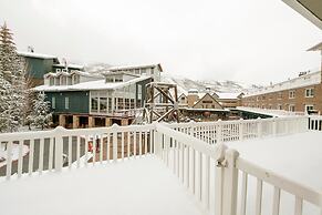 Resort Plaza Condominiums 5002-5025