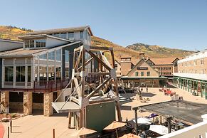 Resort Plaza Condominiums 5002-5025