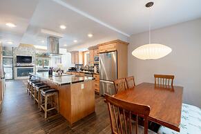 Park Avenue Upgraded 2 Bedroom Condominiums