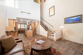 Park Avenue Upgraded 2 Bedroom Condominiums