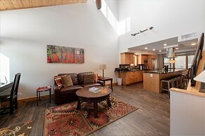 Park Avenue Upgraded 2 Bedroom Condominiums