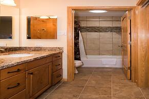 Park Avenue Upgraded 2 Bedroom Condominiums