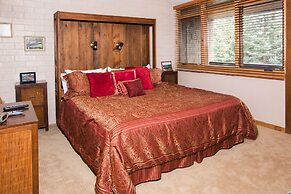 Park Avenue Upgraded 2 Bedroom Condominiums