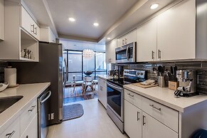 Park Avenue Upgraded 2 Bedroom Condominiums