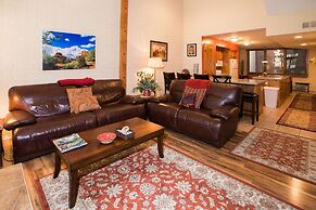 Park Avenue Upgraded 2 Bedroom Condominiums