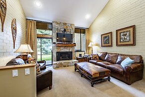 Park Avenue Upgraded 2 Bedroom Condominiums