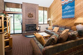 Park Avenue 3 Bedroom Condominiums