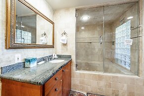 Park Avenue 3 Bedroom Condominiums