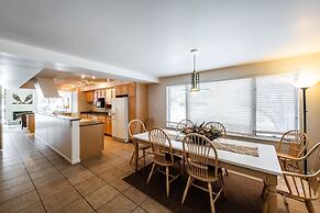 Park Avenue 3 Bedroom Condominiums