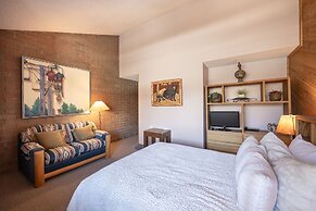 Park Avenue 3 Bedroom Condominiums