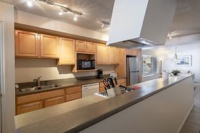 Park Avenue 3 Bedroom Condominiums