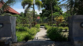 Mangrove Beach Hut Lembongan