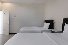 Capital O 3930 Griya Loka Syariah