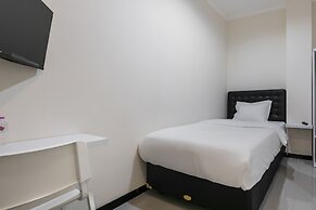 Capital O 3930 Griya Loka Syariah