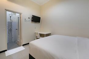 Capital O 3930 Griya Loka Syariah