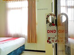 OYO 90836 Bartu Guesthouse