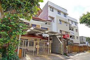 OYO 90840 Teratai Residence