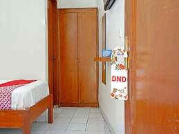 OYO 90840 Teratai Residence