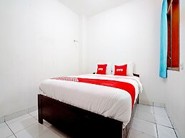 OYO 90840 Teratai Residence