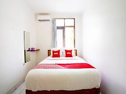 OYO 90840 Teratai Residence