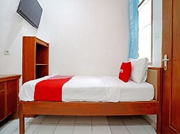 OYO 90840 Teratai Residence