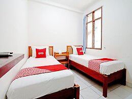 OYO 90840 Teratai Residence