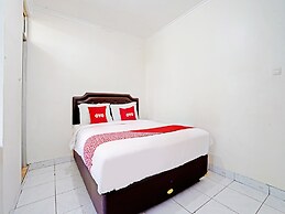 OYO 90840 Teratai Residence