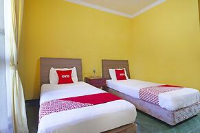 Super OYO 90382 Hotel Sarah Sukabumi