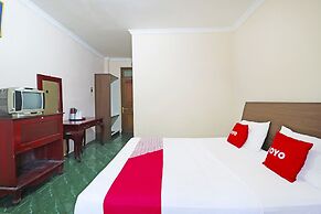 Super OYO 90382 Hotel Sarah Sukabumi