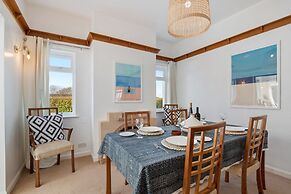 Portsea - Sea Views Close to Beach