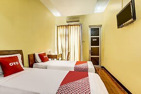 OYO 91036 Hotel Simpang Lima Gkpri
