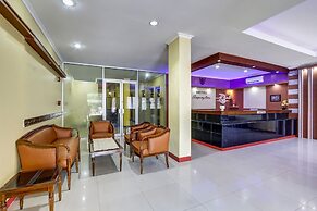OYO 91036 Hotel Simpang Lima Gkpri