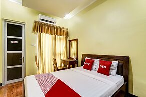 OYO 91036 Hotel Simpang Lima Gkpri