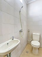 OYO 91036 Hotel Simpang Lima Gkpri