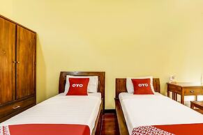 OYO 91036 Hotel Simpang Lima Gkpri