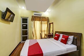 OYO 91036 Hotel Simpang Lima Gkpri