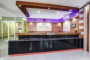 OYO 91036 Hotel Simpang Lima Gkpri