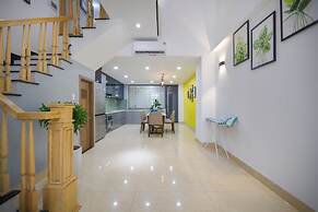 N to M House